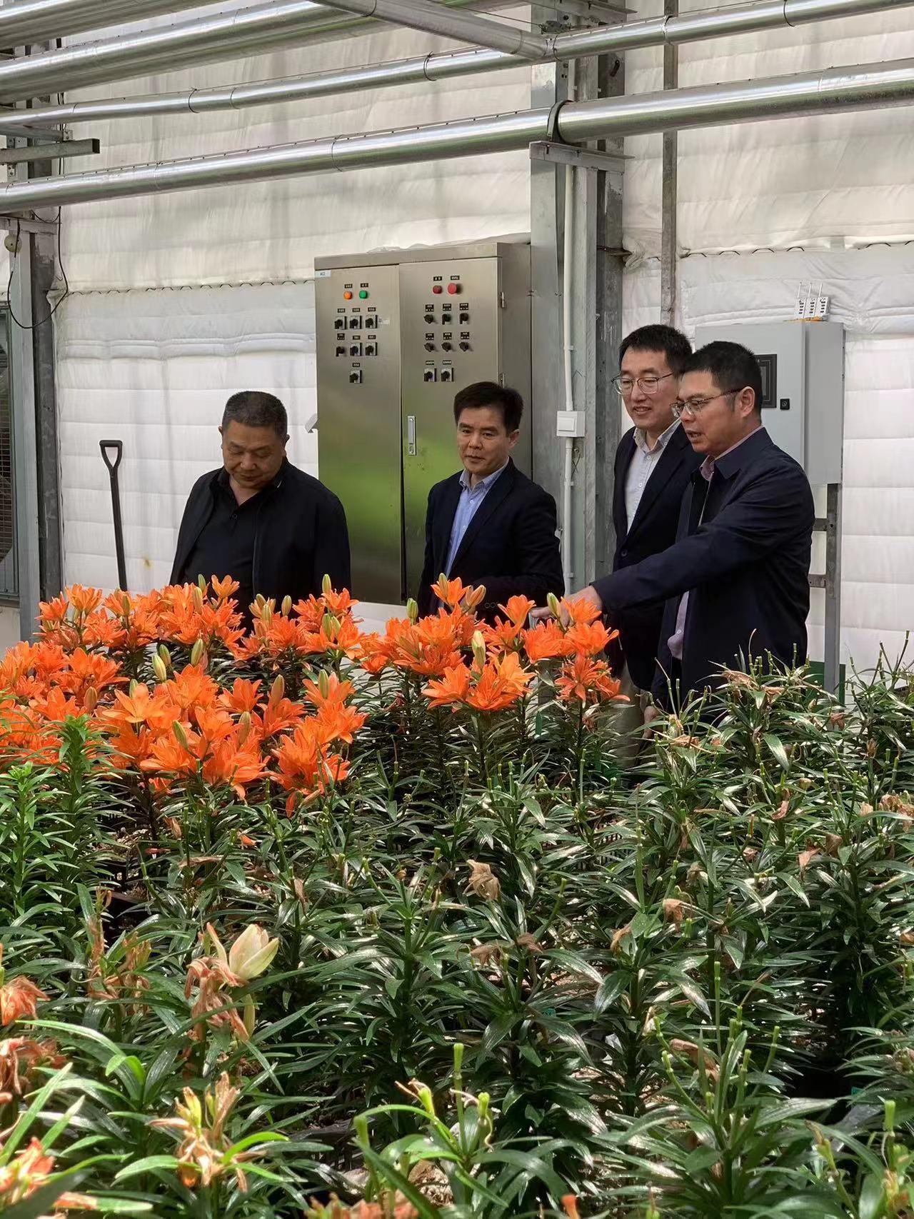 福建9159金莎游艺场周文刚总经理带队赴上海市农业科学院生态环境保护研究所调研